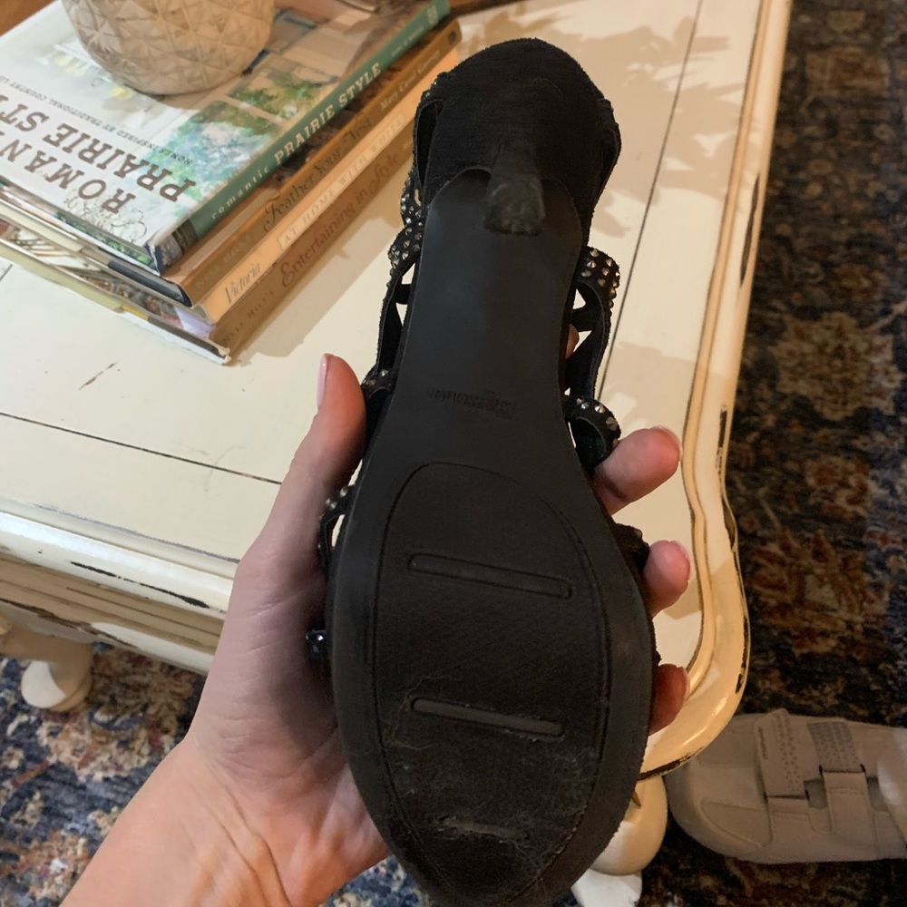 Zigisoho Heels - image 3